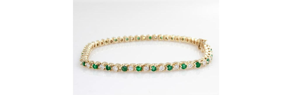 Gold Tennis Bracelet at GMG Jewellers