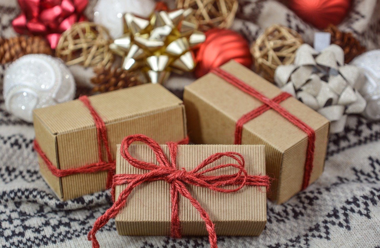 Finding the Perfect Jewelry Gift for your Loved One: Top 10 Gift Ideas for the 2020 Holidays