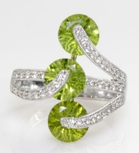 A glamorous peridot fashion ring from Yael Designs