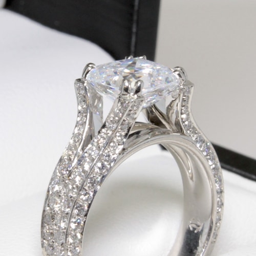 Platinum Sidestone Diamond Engagement Ring #DGREN02954